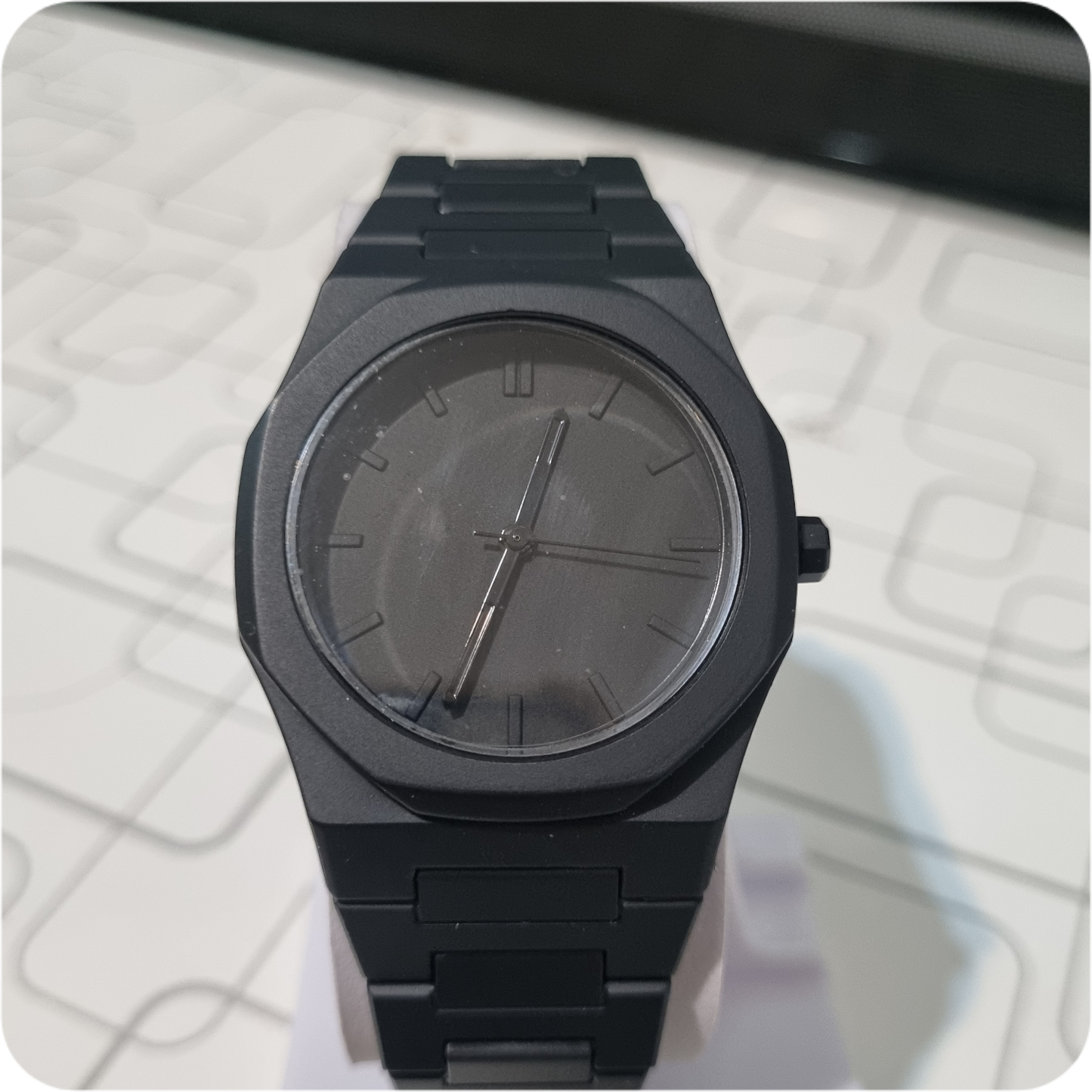 Black Aura Watch